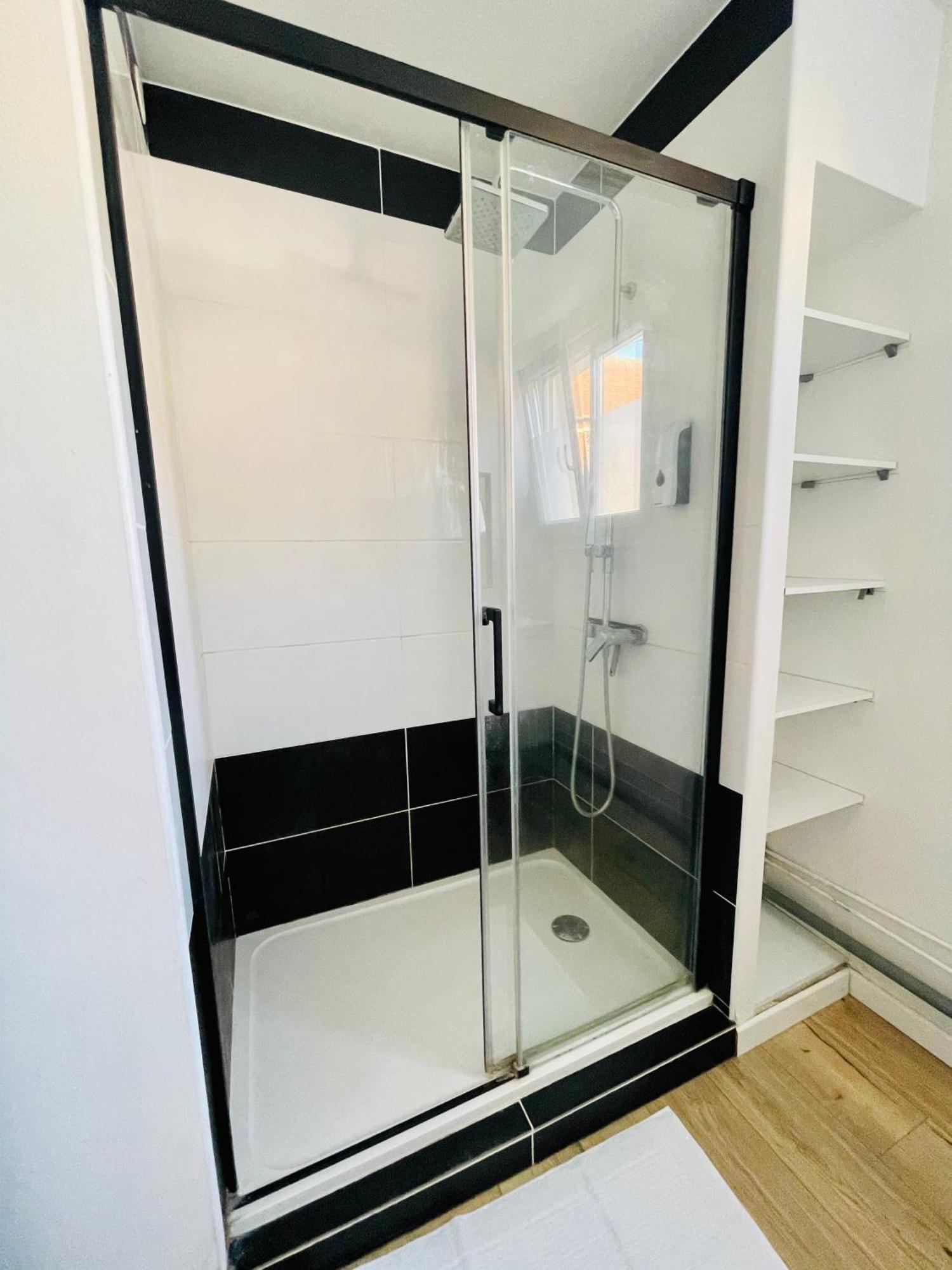 Grand T2 Au Rdc Hyper Centre Navette Et Sauna En Option Beauvais Ngoại thất bức ảnh