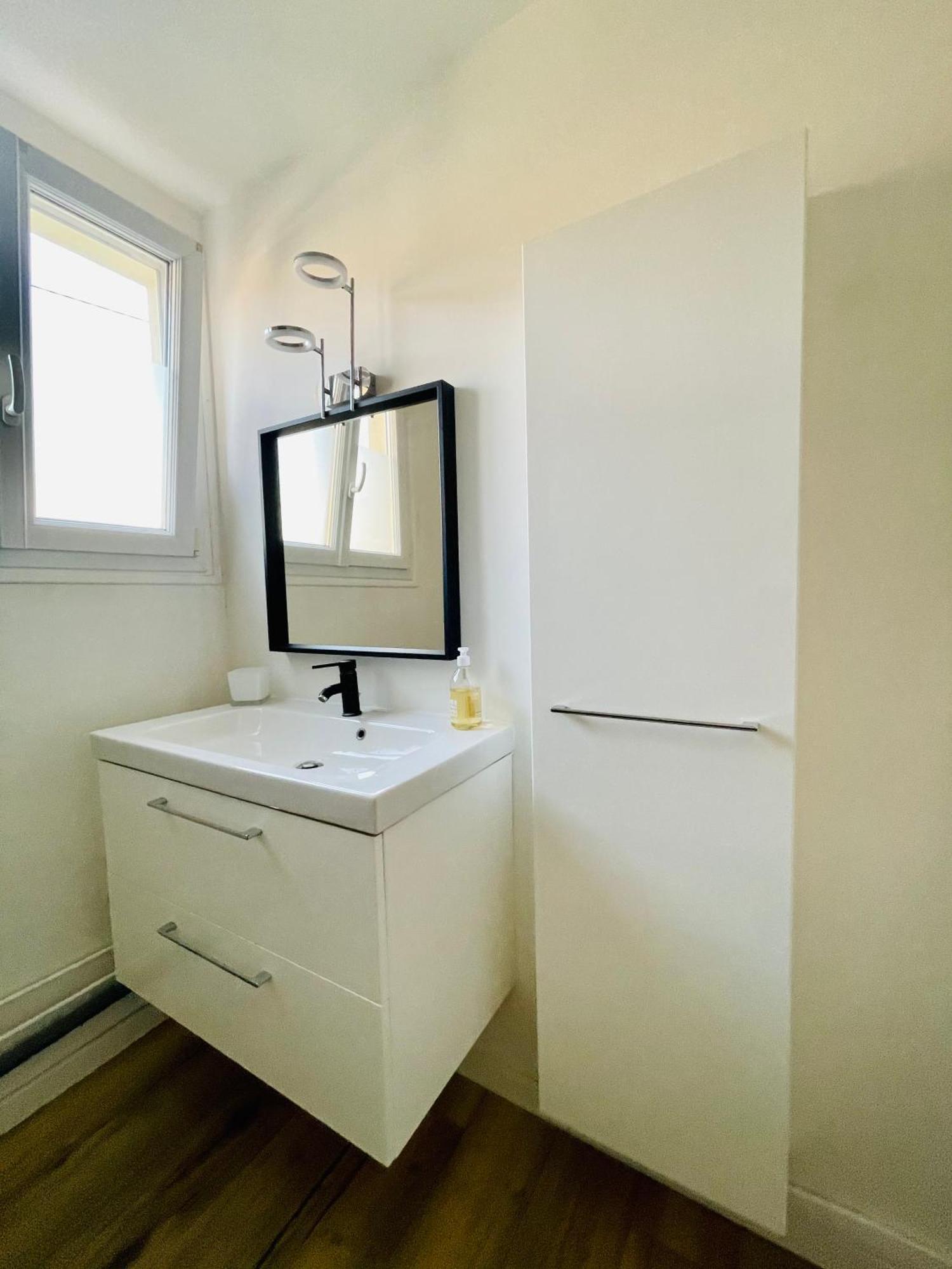 Grand T2 Au Rdc Hyper Centre Navette Et Sauna En Option Beauvais Ngoại thất bức ảnh